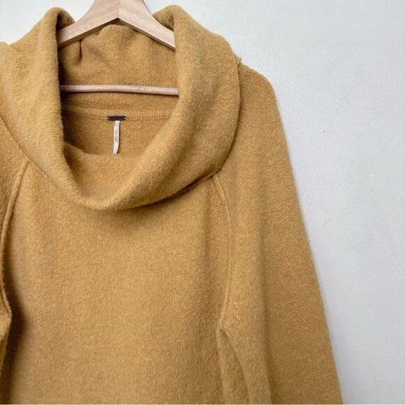 Free People Womens Medium Echo Beach Pullover - Picture 5 of 14